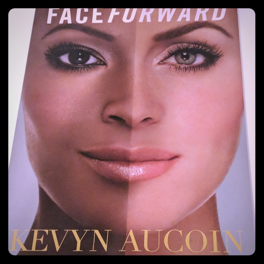 FaceFoward makeup book